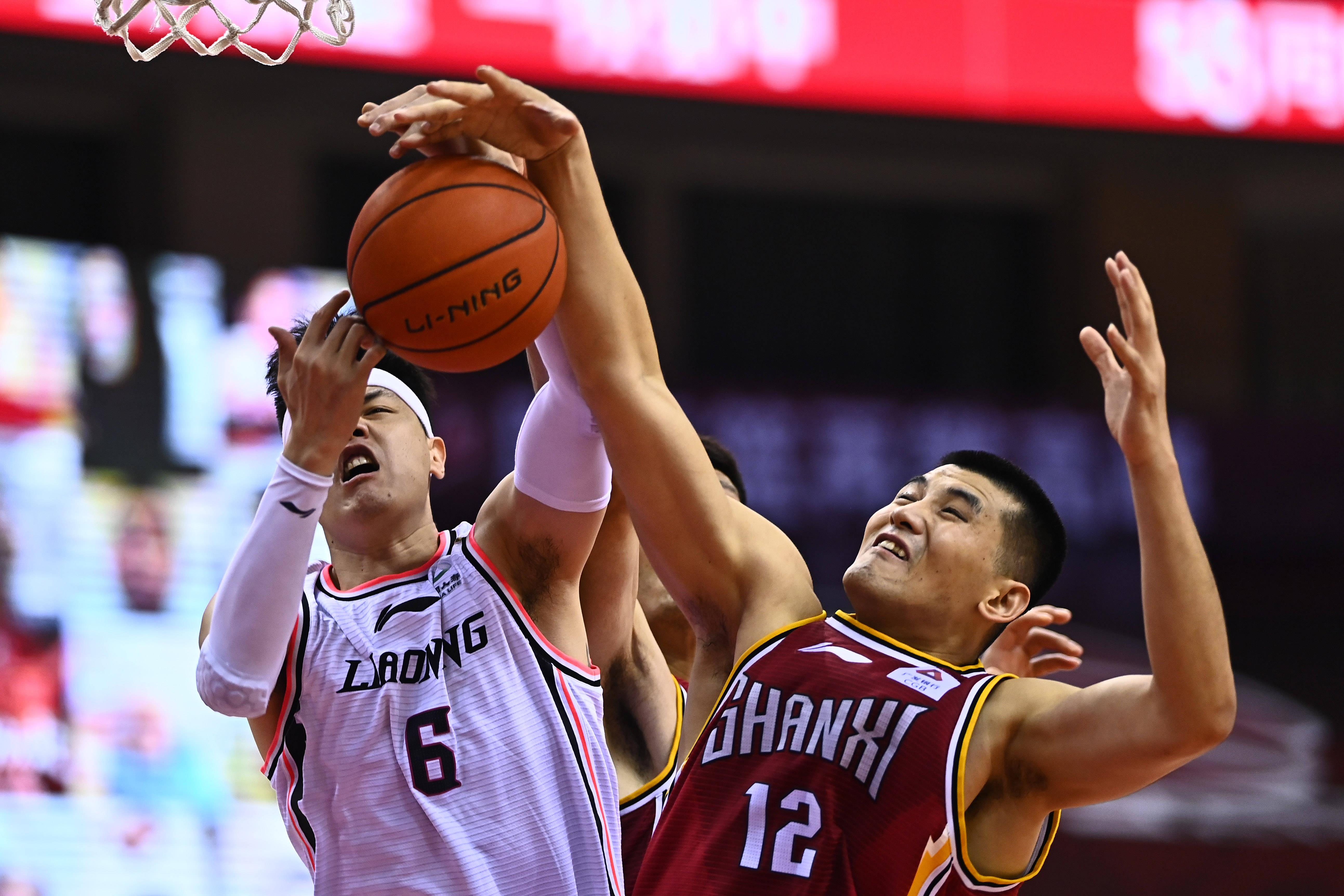 队对边锋的 队对边锋的